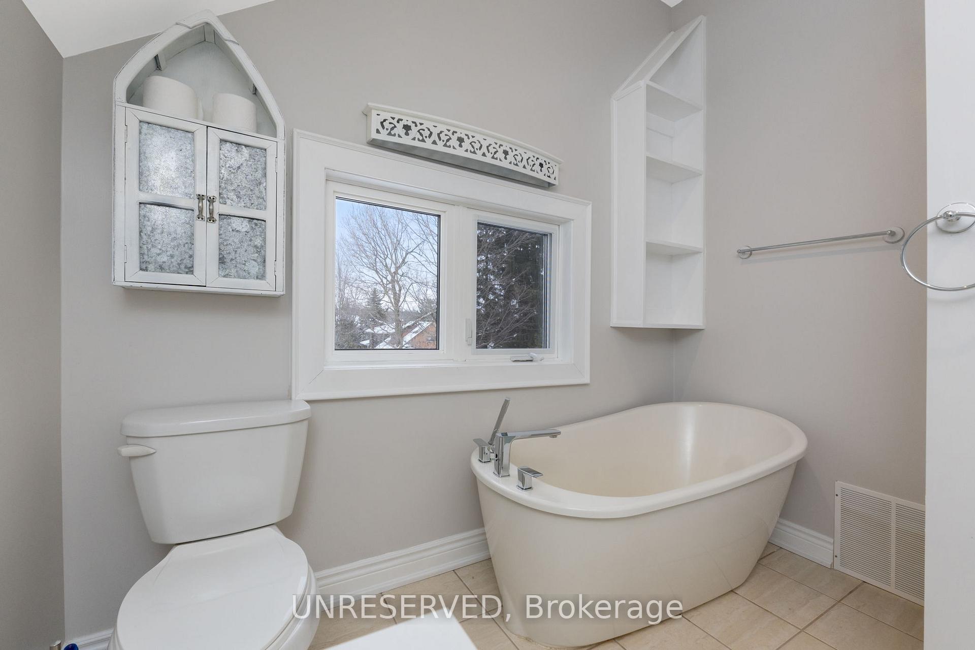 Photo 30 of 16 Ewing Street, Halton Hills, Georgetown — HOMEH