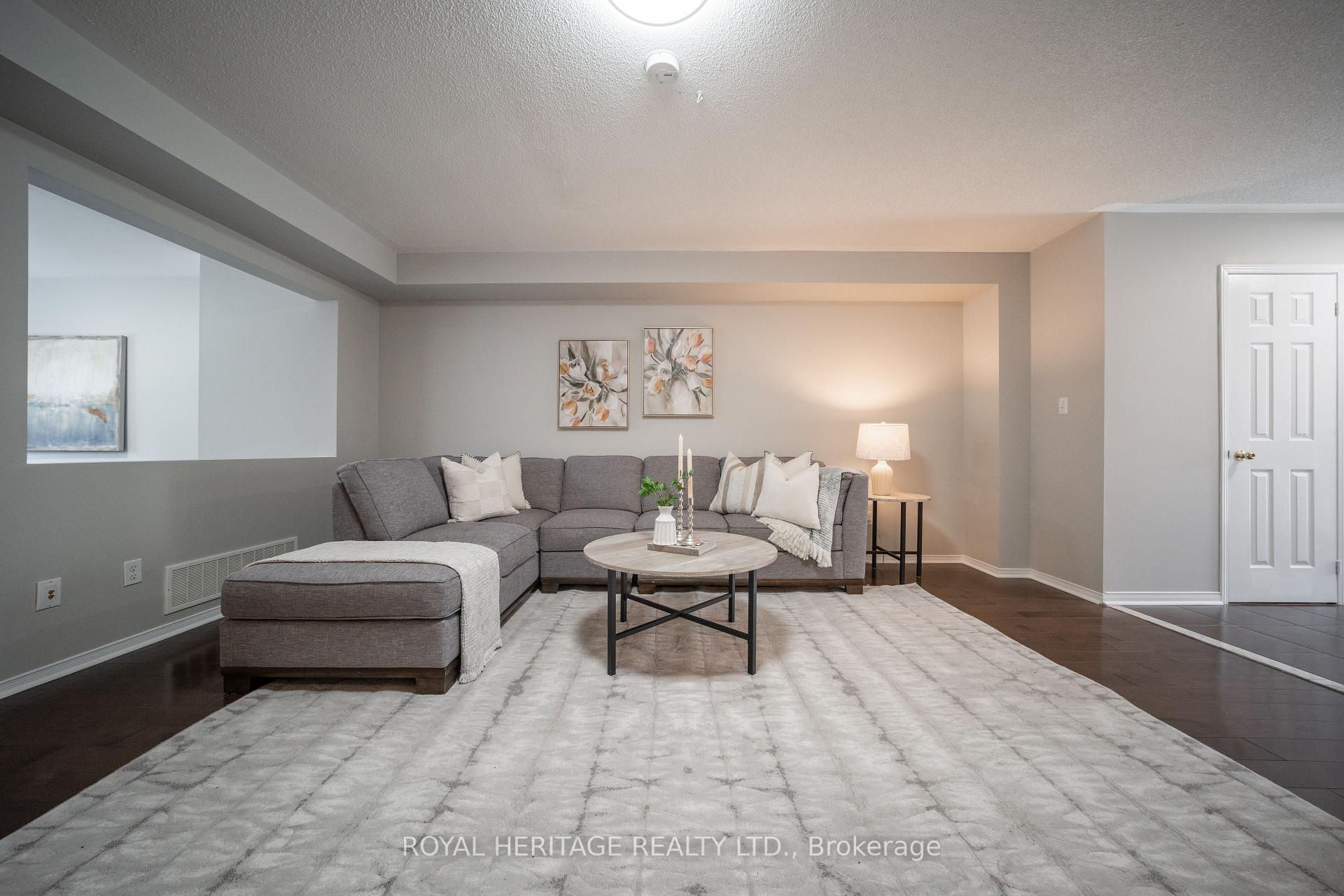 Photo 29 of 158 Angier Crescent, Ajax, South East — HOMEH