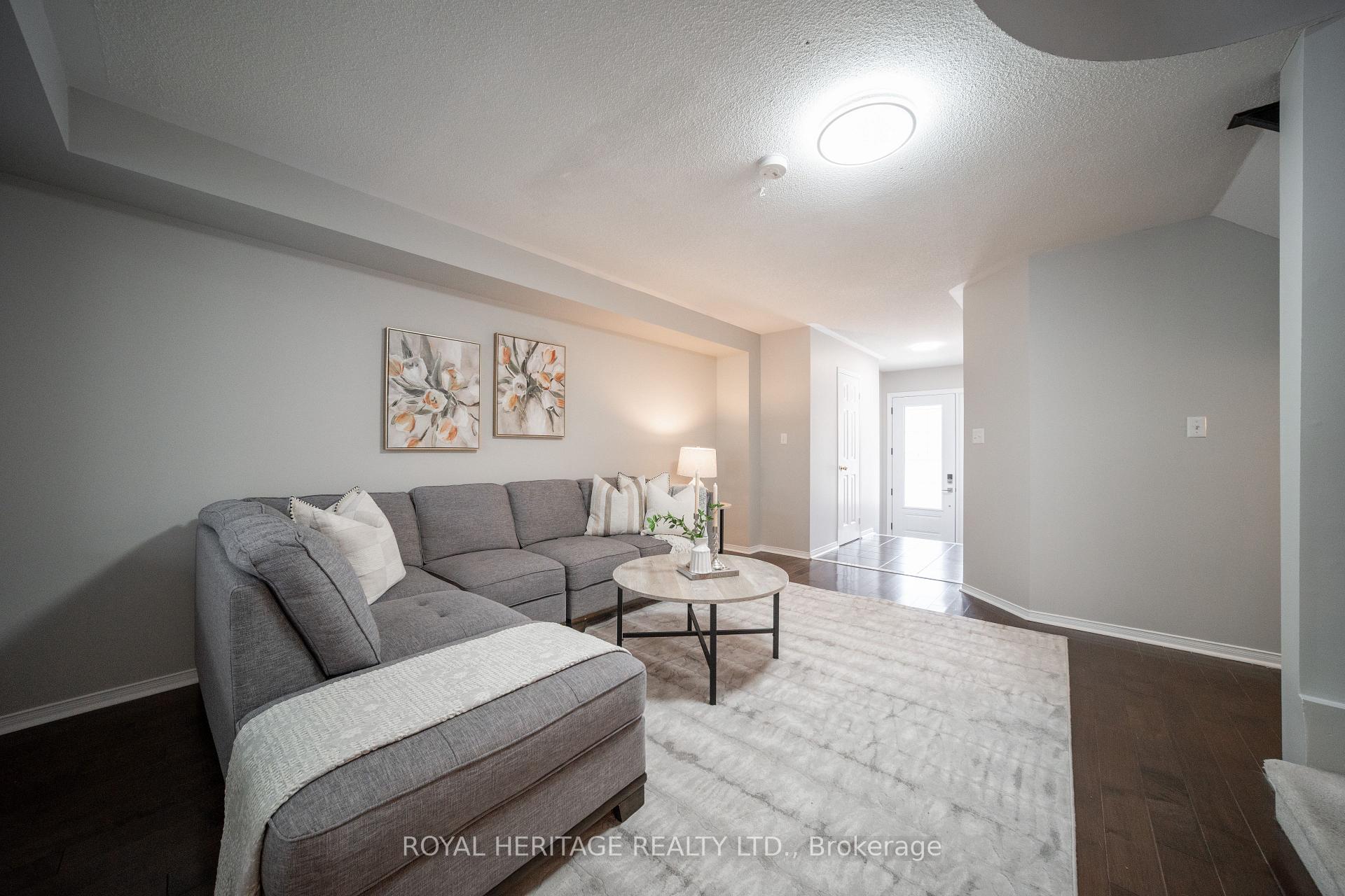 Photo 21 of 158 Angier Crescent, Ajax, South East — HOMEH