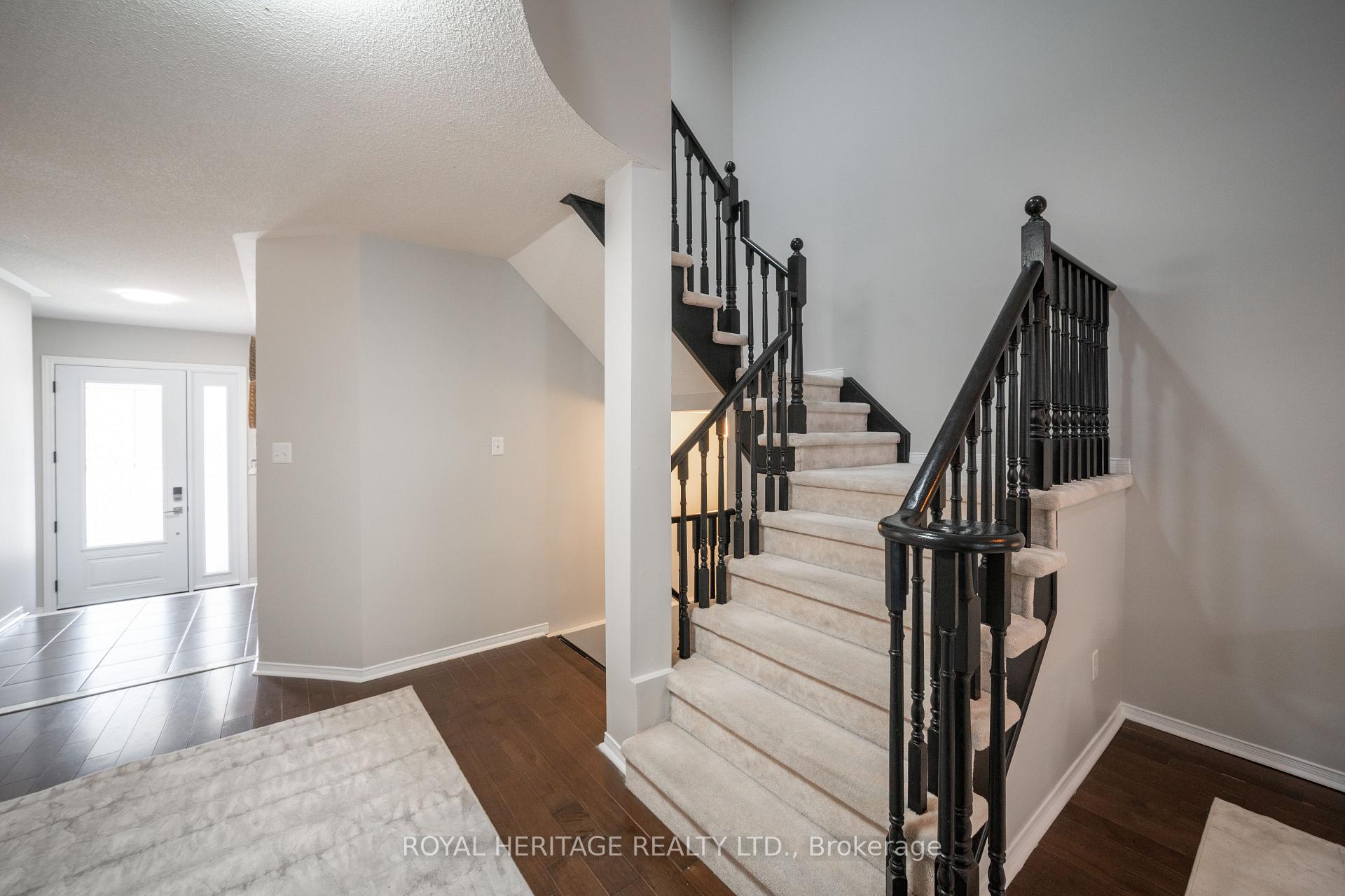 Photo 15 of 158 Angier Crescent, Ajax, South East — HOMEH