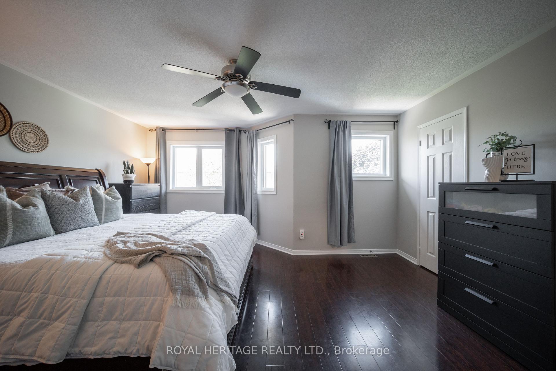 Photo 10 of 158 Angier Crescent, Ajax, South East — HOMEH