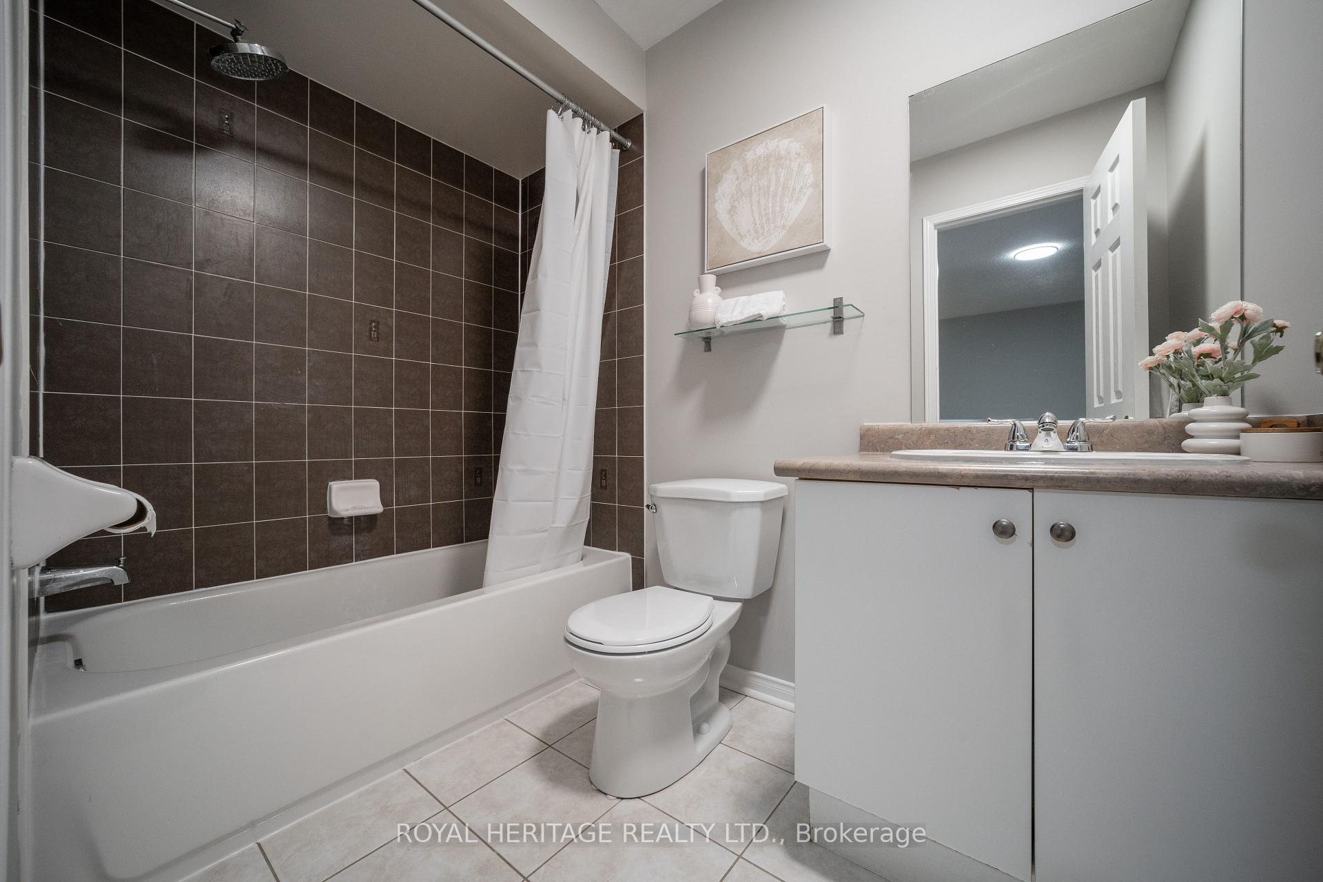 Photo 22 of 158 Angier Crescent, Ajax, South East — HOMEH