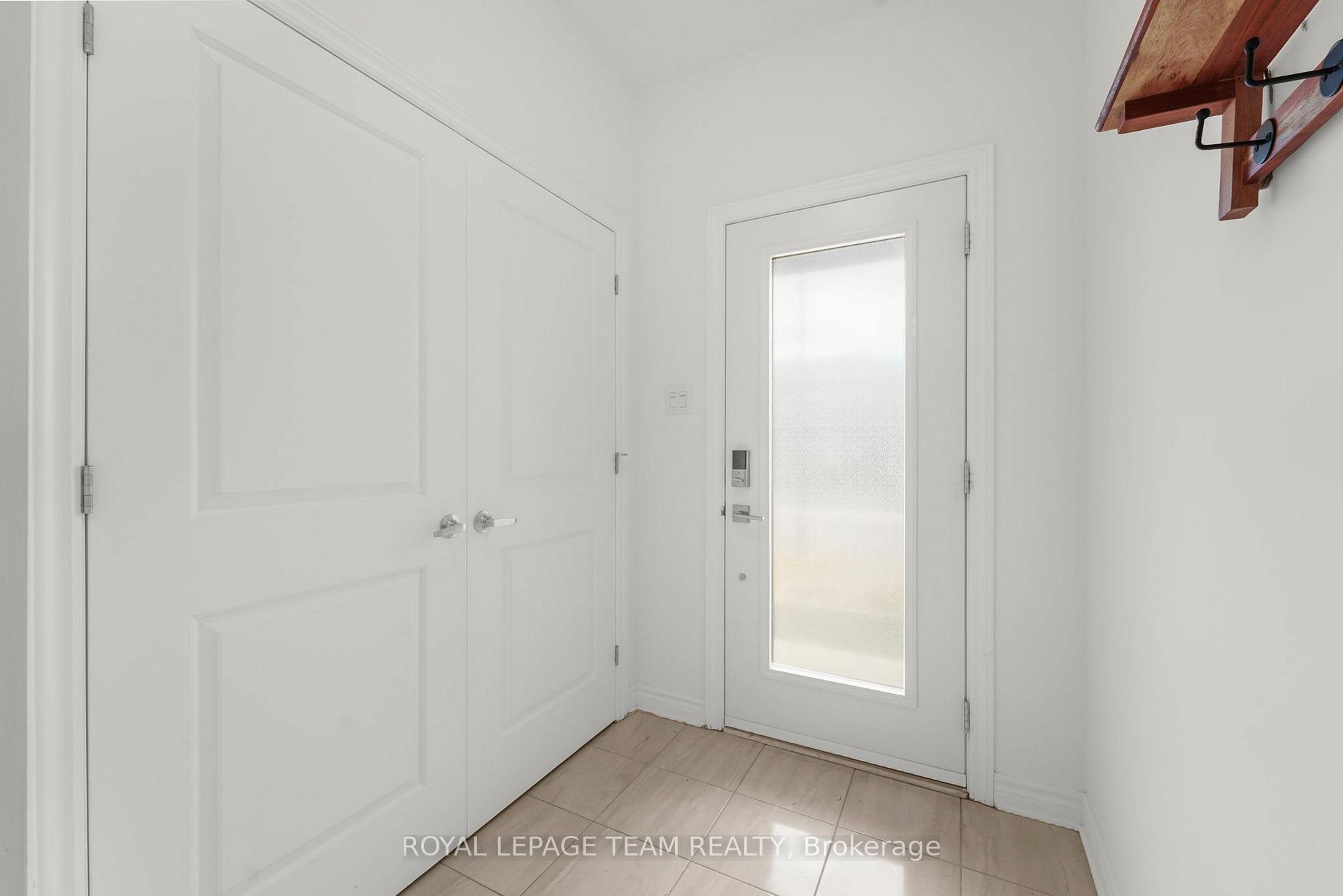 Photo 5 of 279 Munro Street, Carleton Place — HOMEH