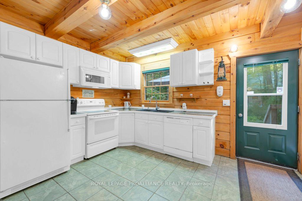 Photo 8 of 1310 Cardinal Heights Drive, Frontenac, Frontenac Centre — HOMEH