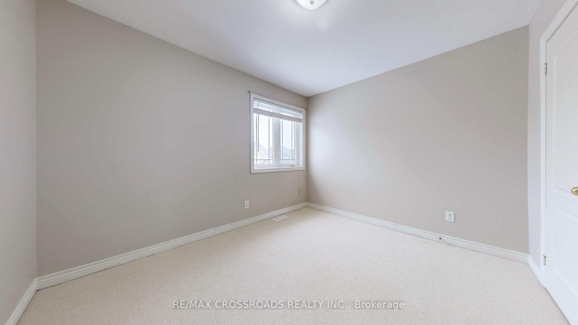 Photo 20 of 37 Ian Drive, Georgina, Keswick South — HOMEH