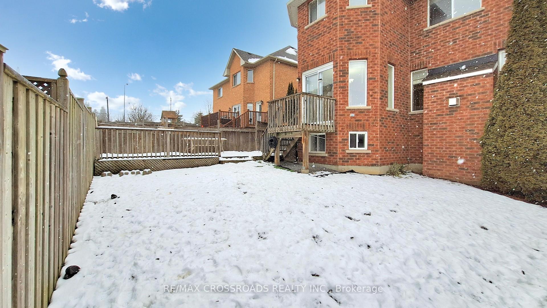 Photo 28 of 37 Ian Drive, Georgina, Keswick South — HOMEH