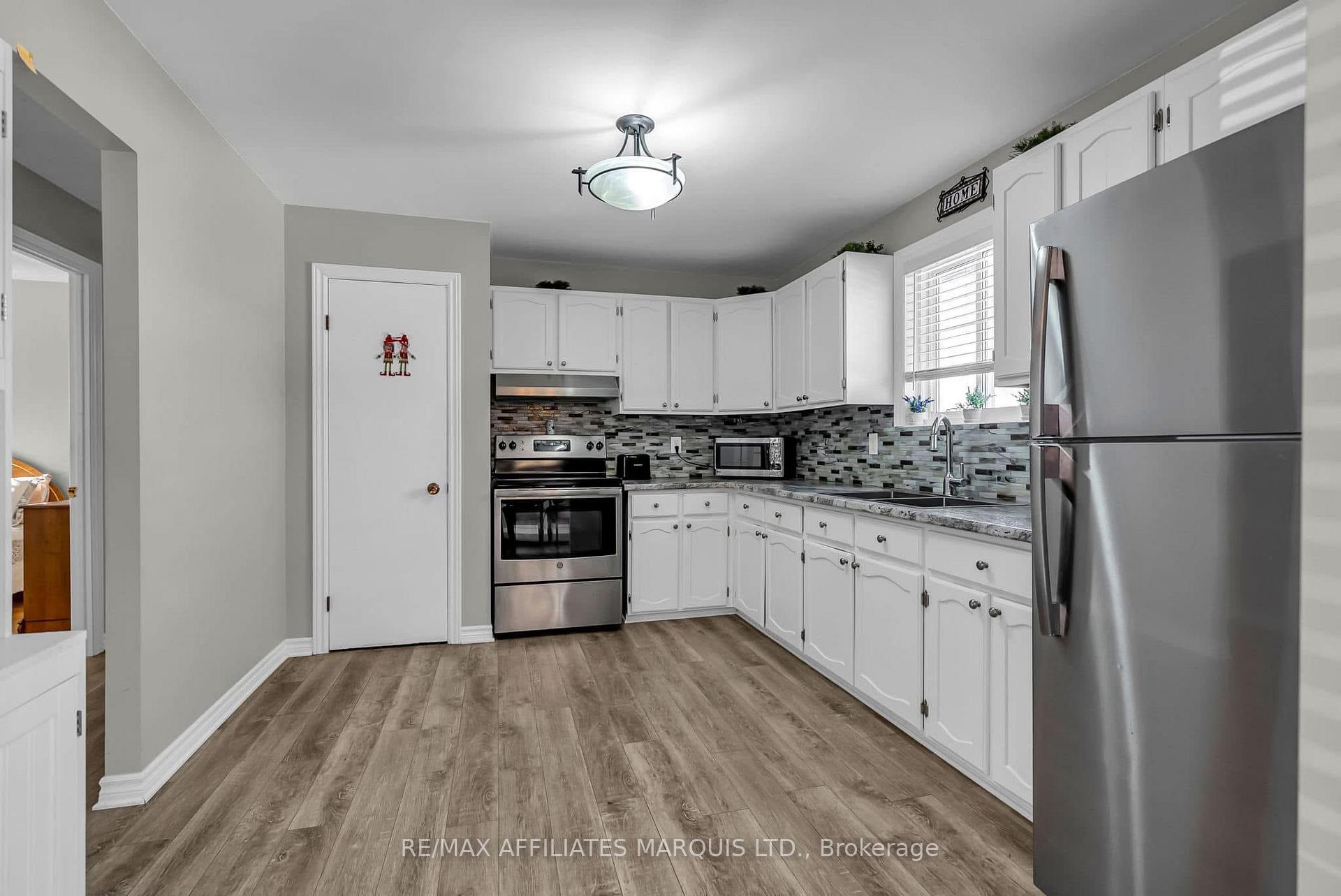 Photo 4 of 273 Meadowvale Crescent, Cornwall — HOMEH