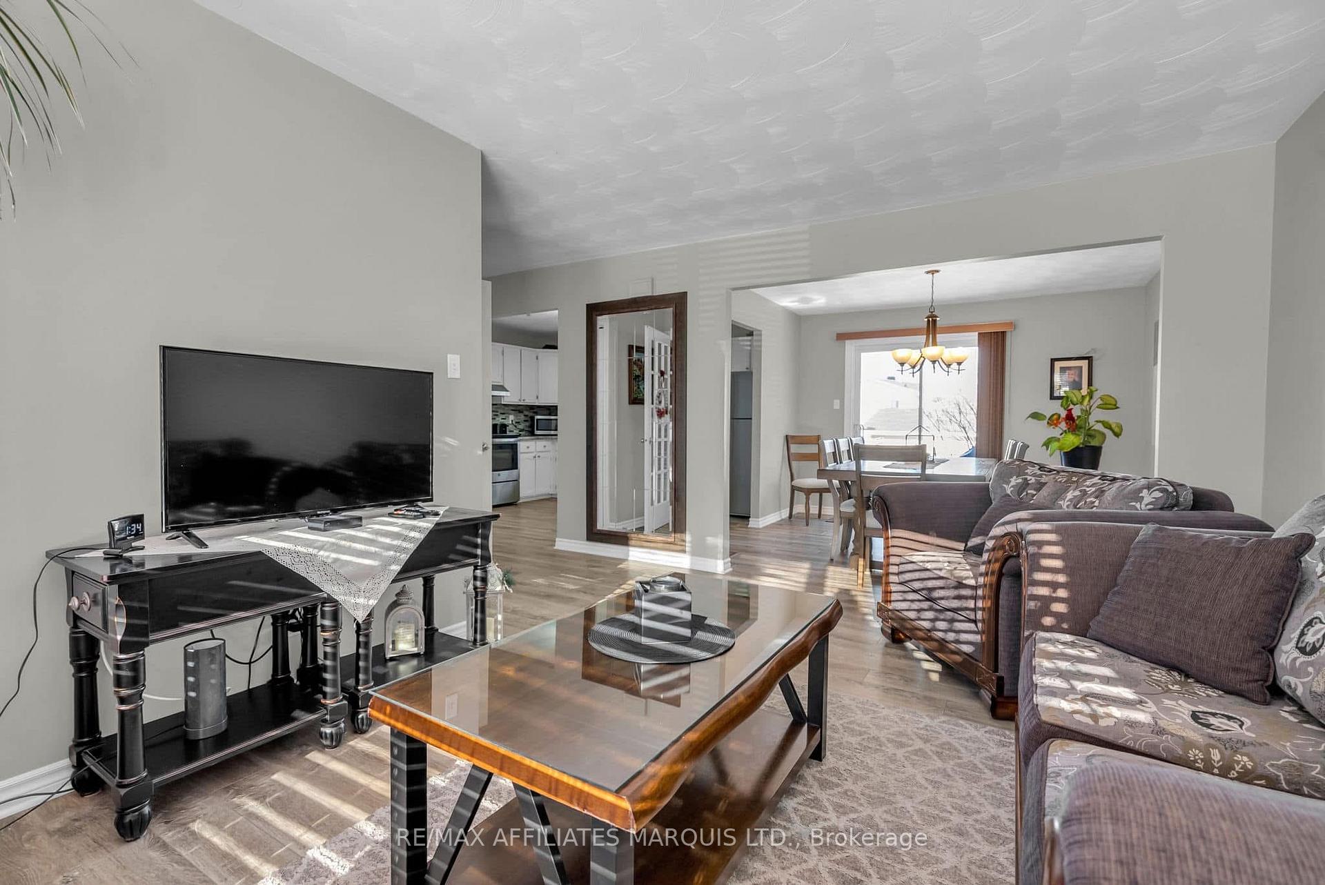 Photo 13 of 273 Meadowvale Crescent, Cornwall — HOMEH