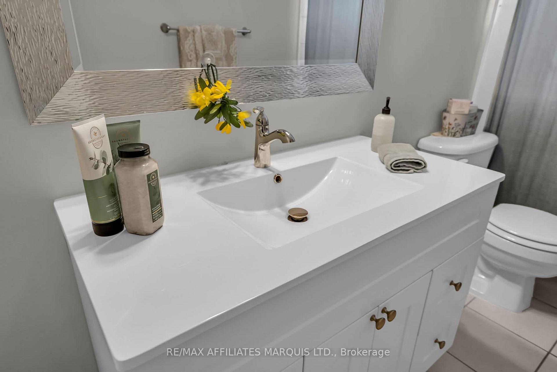 Photo 19 of 273 Meadowvale Crescent, Cornwall — HOMEH