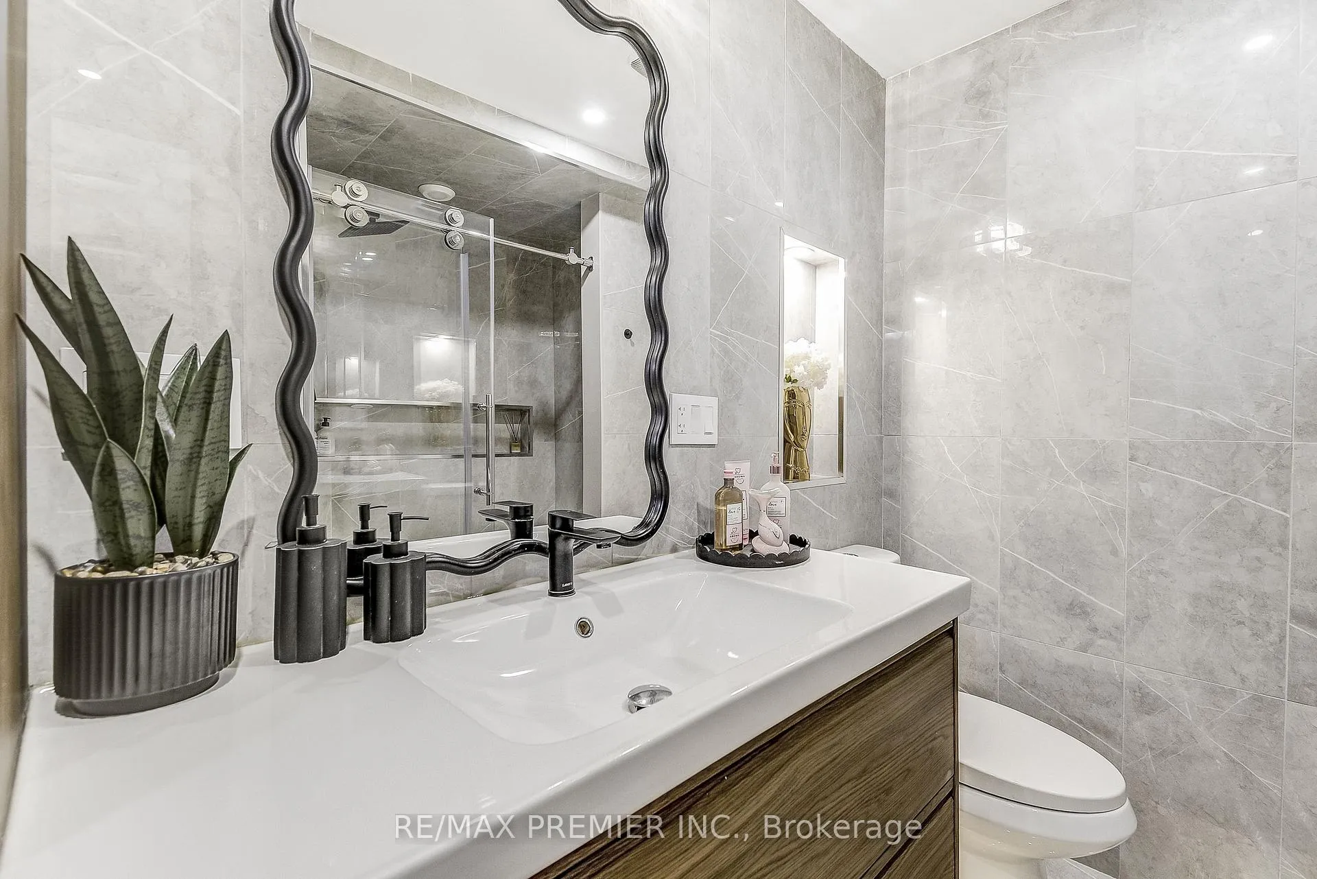 Photo 18 of 83 Birchview Drive, Hamilton, Berrisfield — HOMEH