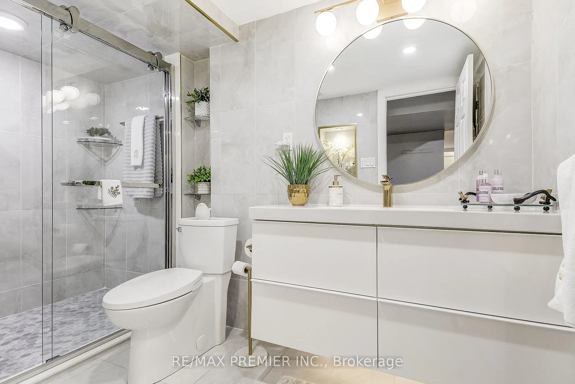 Photo 35 of 83 Birchview Drive, Hamilton, Berrisfield — HOMEH