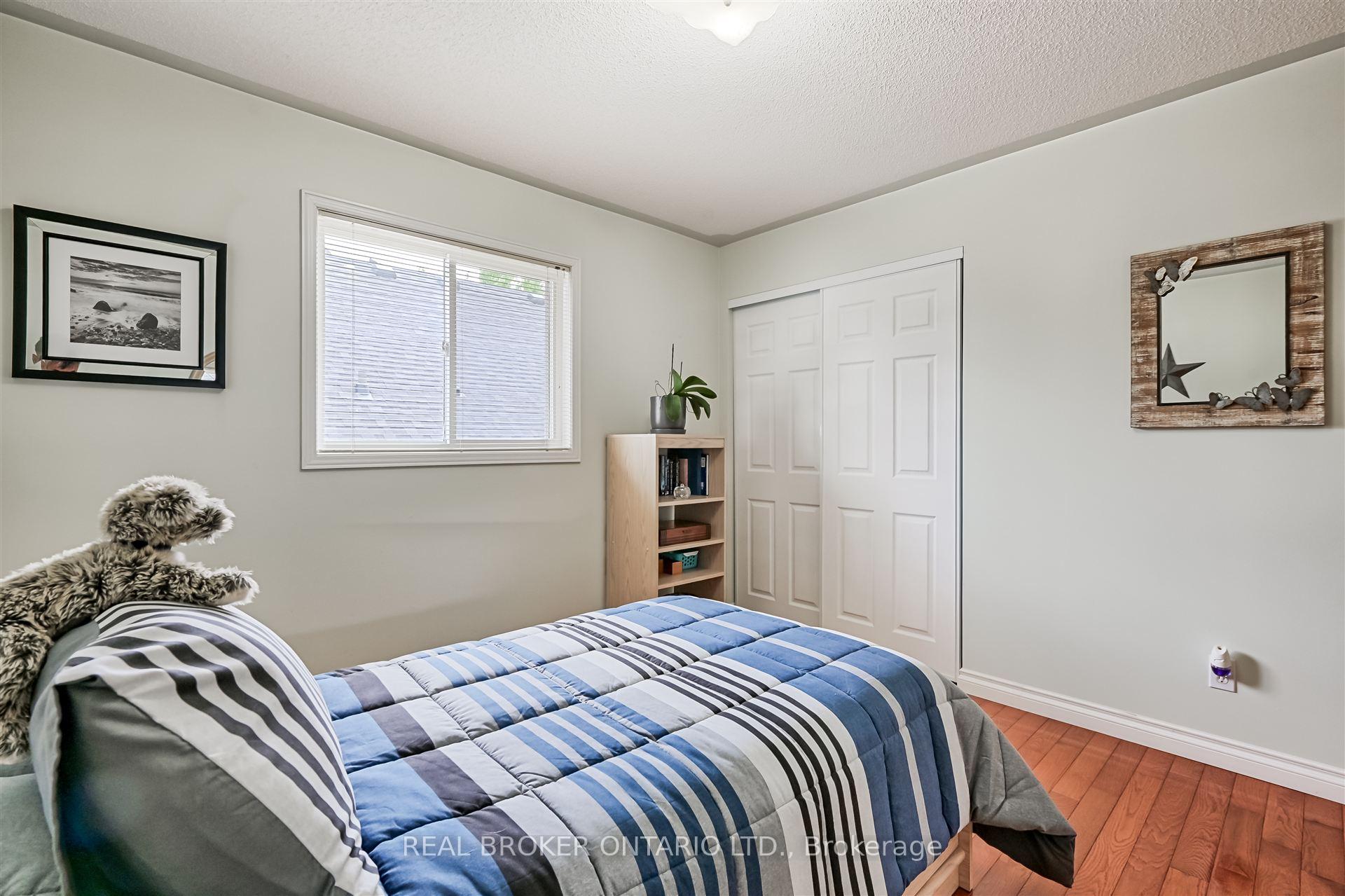 Photo 17 of 40 Padfield Drive, Clarington, Bowmanville — HOMEH