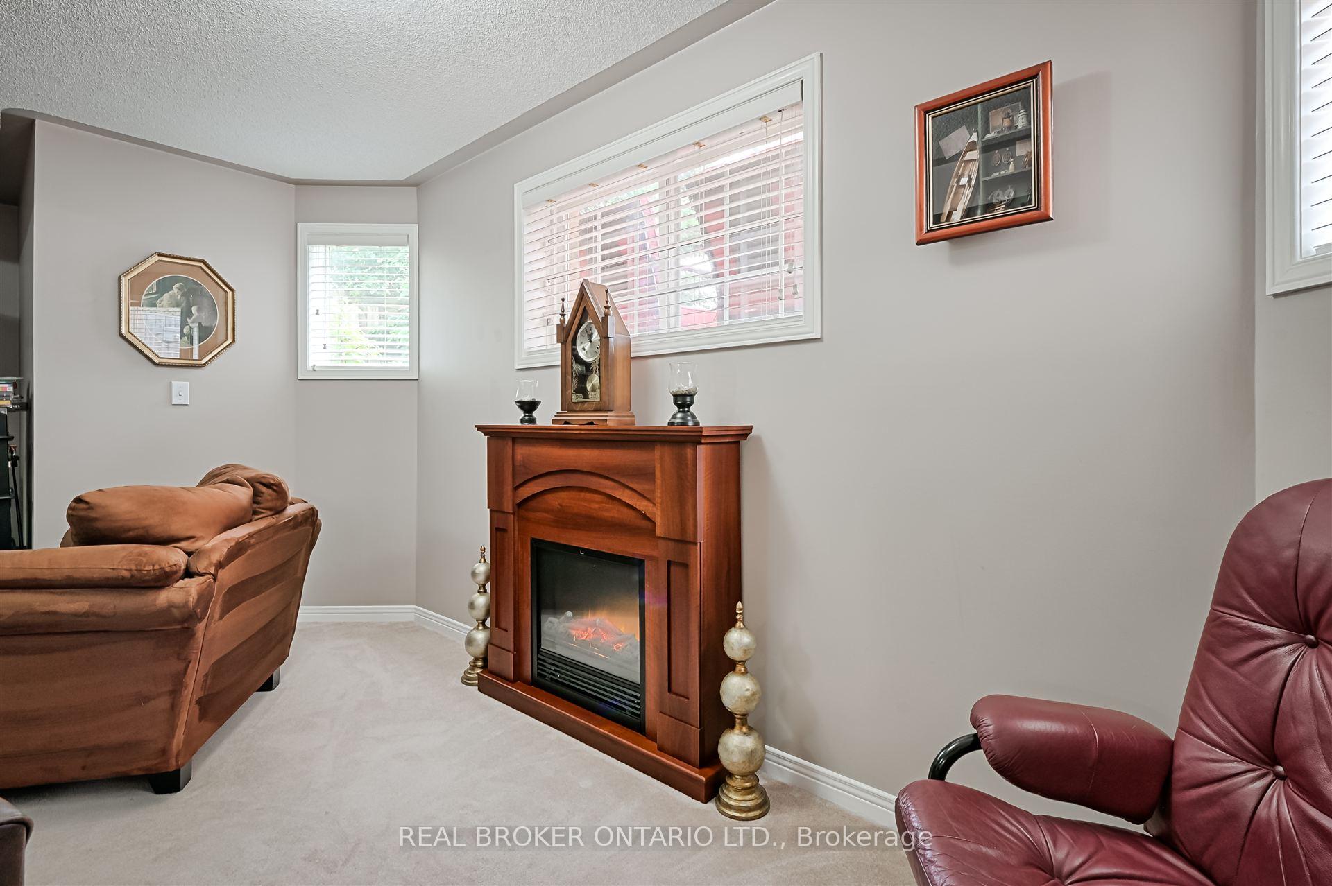 Photo 29 of 40 Padfield Drive, Clarington, Bowmanville — HOMEH