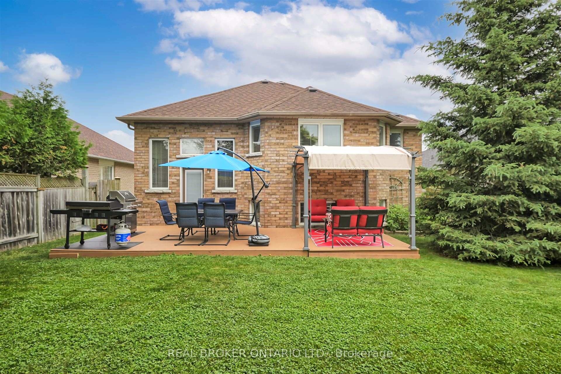 Photo 36 of 40 Padfield Drive, Clarington, Bowmanville — HOMEH
