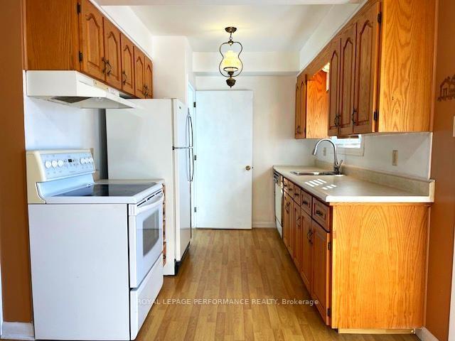 Photo 7 of 741 Sandfield Crescent, Cornwall — HOMEH