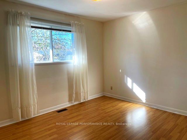 Photo 10 of 741 Sandfield Crescent, Cornwall — HOMEH
