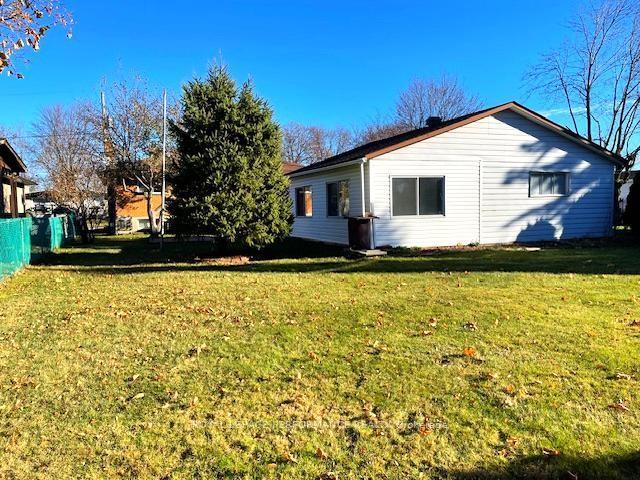 Photo 21 of 741 Sandfield Crescent, Cornwall — HOMEH