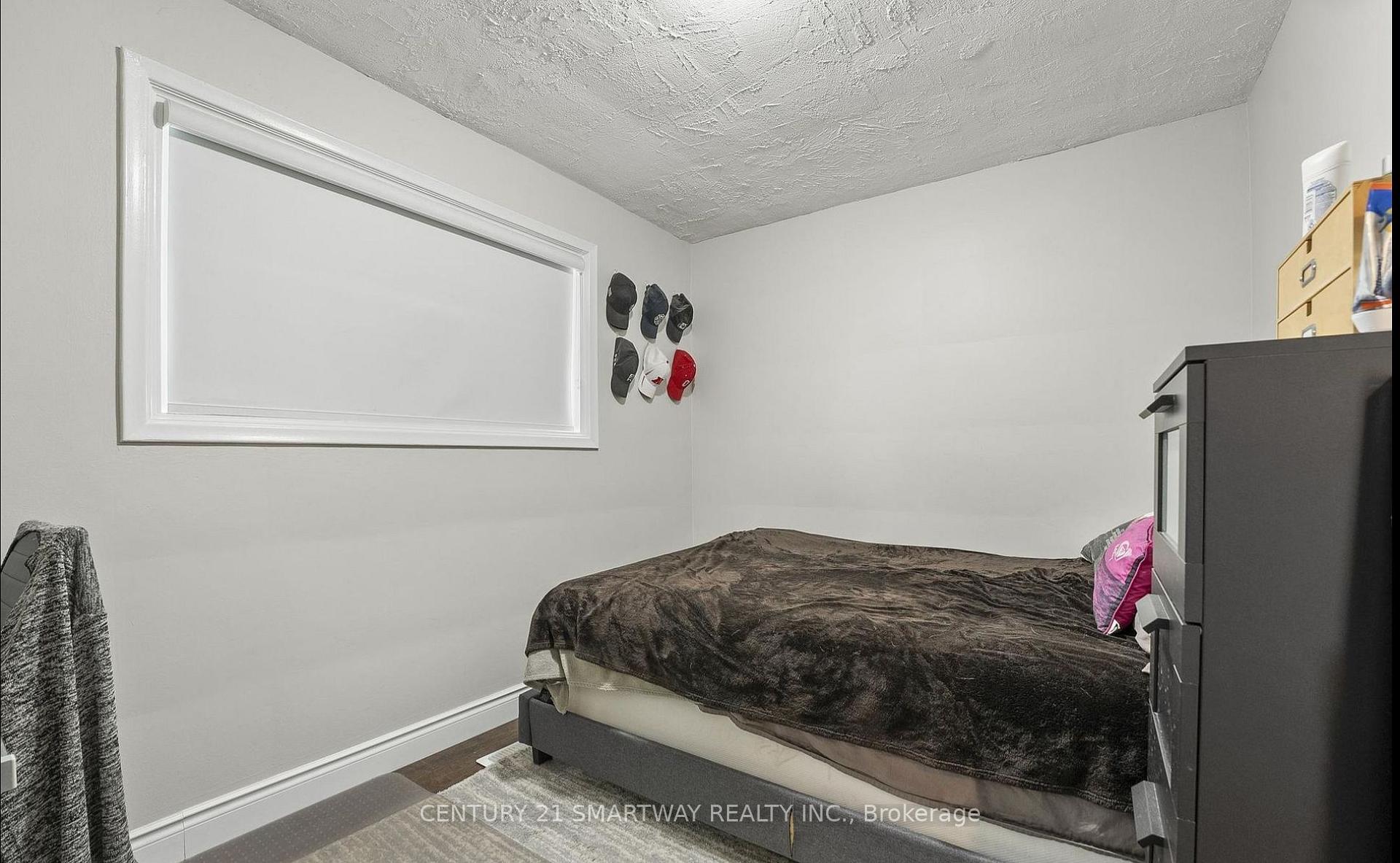 Photo 16 of 2075 Seabrook Drive, Oakville, West — HOMEH