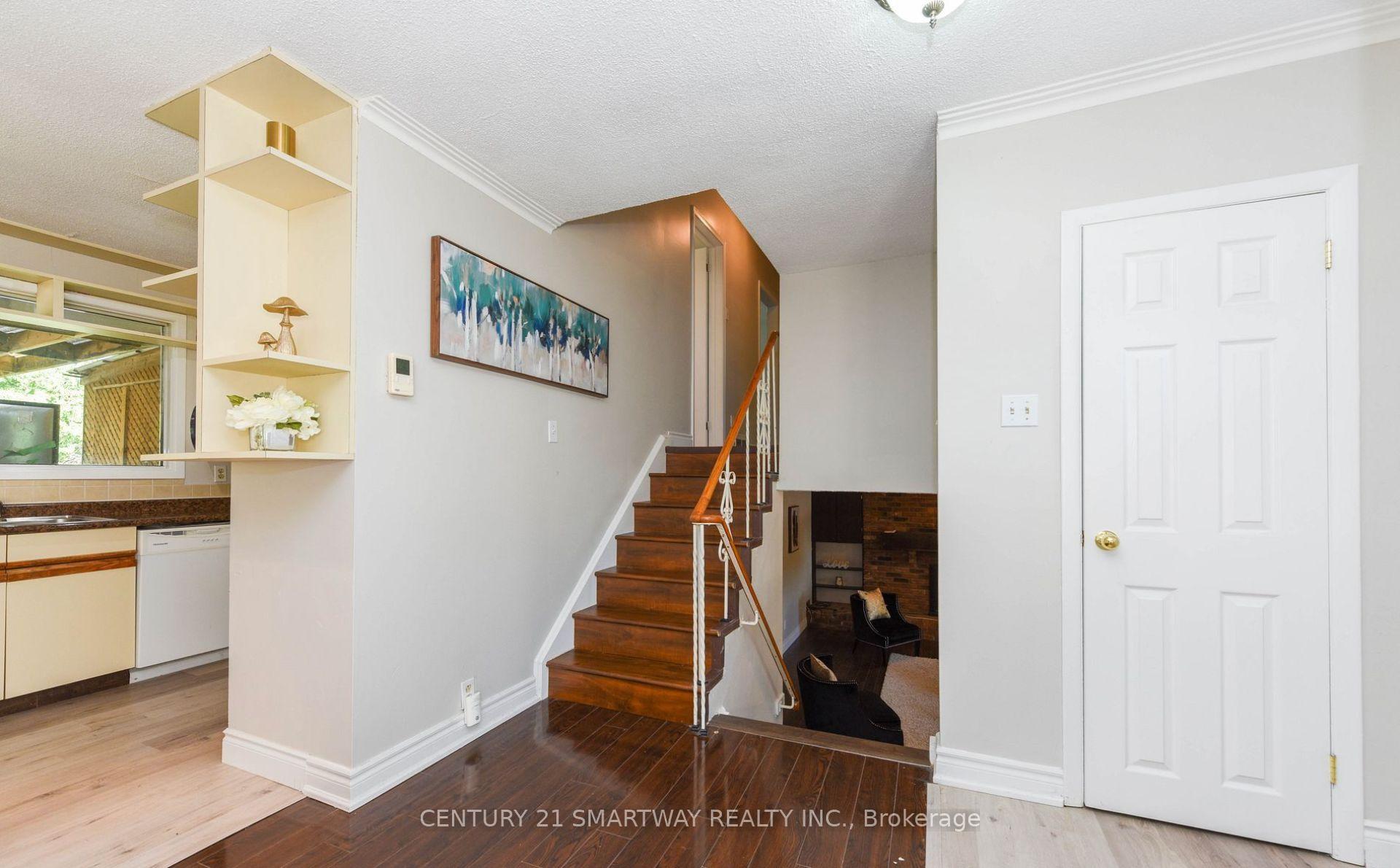 Photo 21 of 2075 Seabrook Drive, Oakville, West — HOMEH