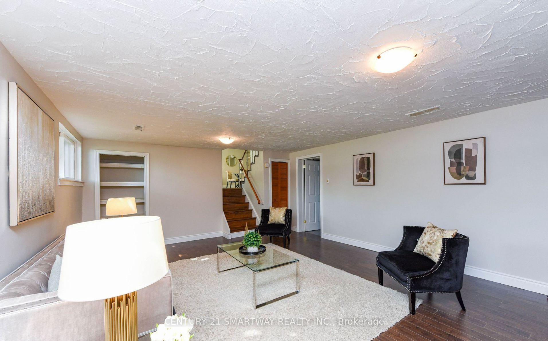 Photo 24 of 2075 Seabrook Drive, Oakville, West — HOMEH