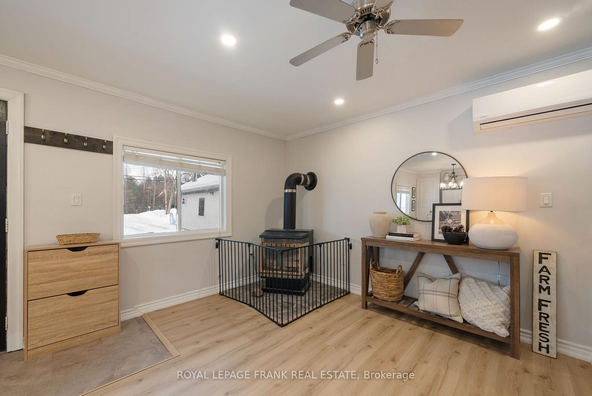 Photo 12 of 423 Pefferlaw Road, Georgina, Pefferlaw — HOMEH