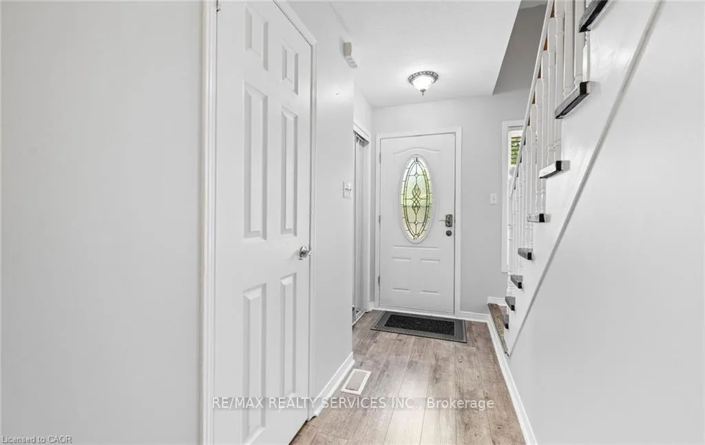 Photo 6 of 48 Powell Drive, Hamilton, Binbrook — HOMEH