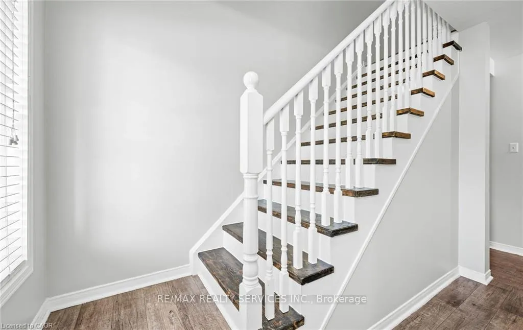 Photo 20 of 48 Powell Drive, Hamilton, Binbrook — HOMEH