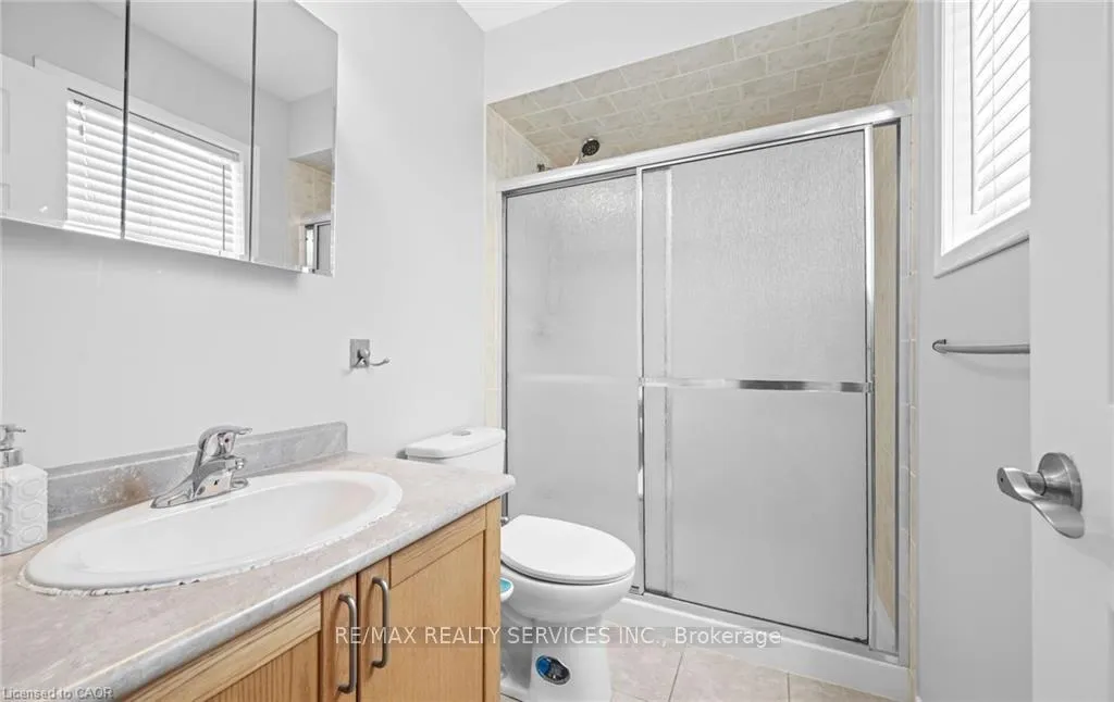 Photo 24 of 48 Powell Drive, Hamilton, Binbrook — HOMEH