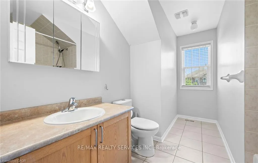 Photo 29 of 48 Powell Drive, Hamilton, Binbrook — HOMEH