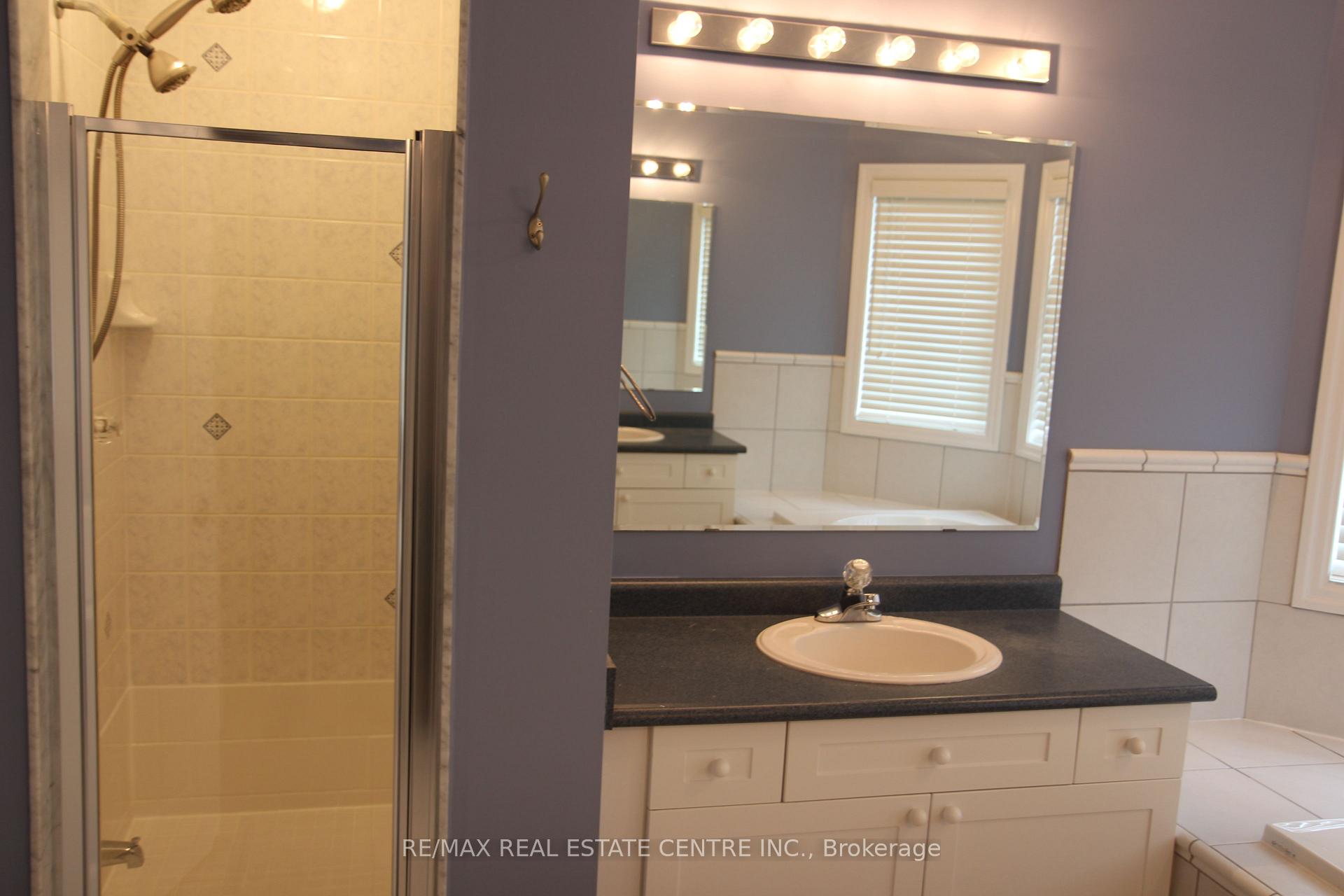 Photo 20 of 2341 Canonridge Circle, Oakville, Westmount — HOMEH