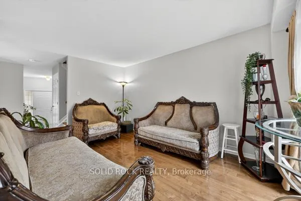 Photo 2 of 23 Oriska Way N, Ottawa, Barrhaven - Longfields — HOMEH