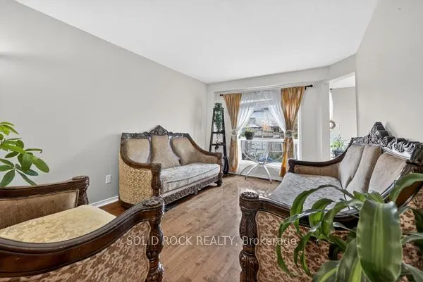 Photo 3 of 23 Oriska Way N, Ottawa, Barrhaven - Longfields — HOMEH