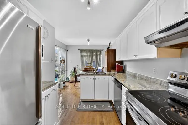 Photo 9 of 23 Oriska Way N, Ottawa, Barrhaven - Longfields — HOMEH