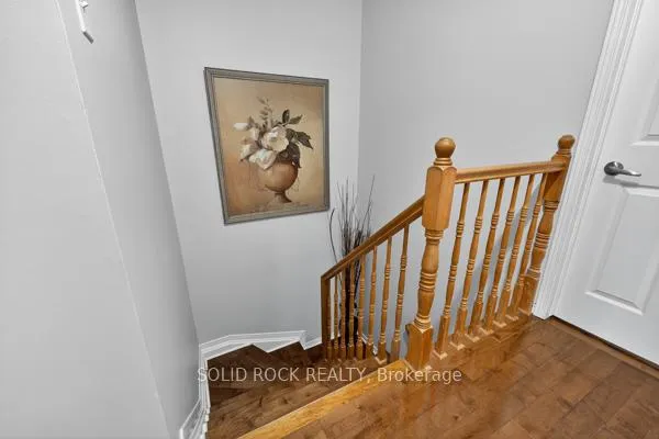 Photo 16 of 23 Oriska Way N, Ottawa, Barrhaven - Longfields — HOMEH