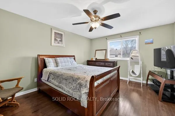 Photo 17 of 23 Oriska Way N, Ottawa, Barrhaven - Longfields — HOMEH