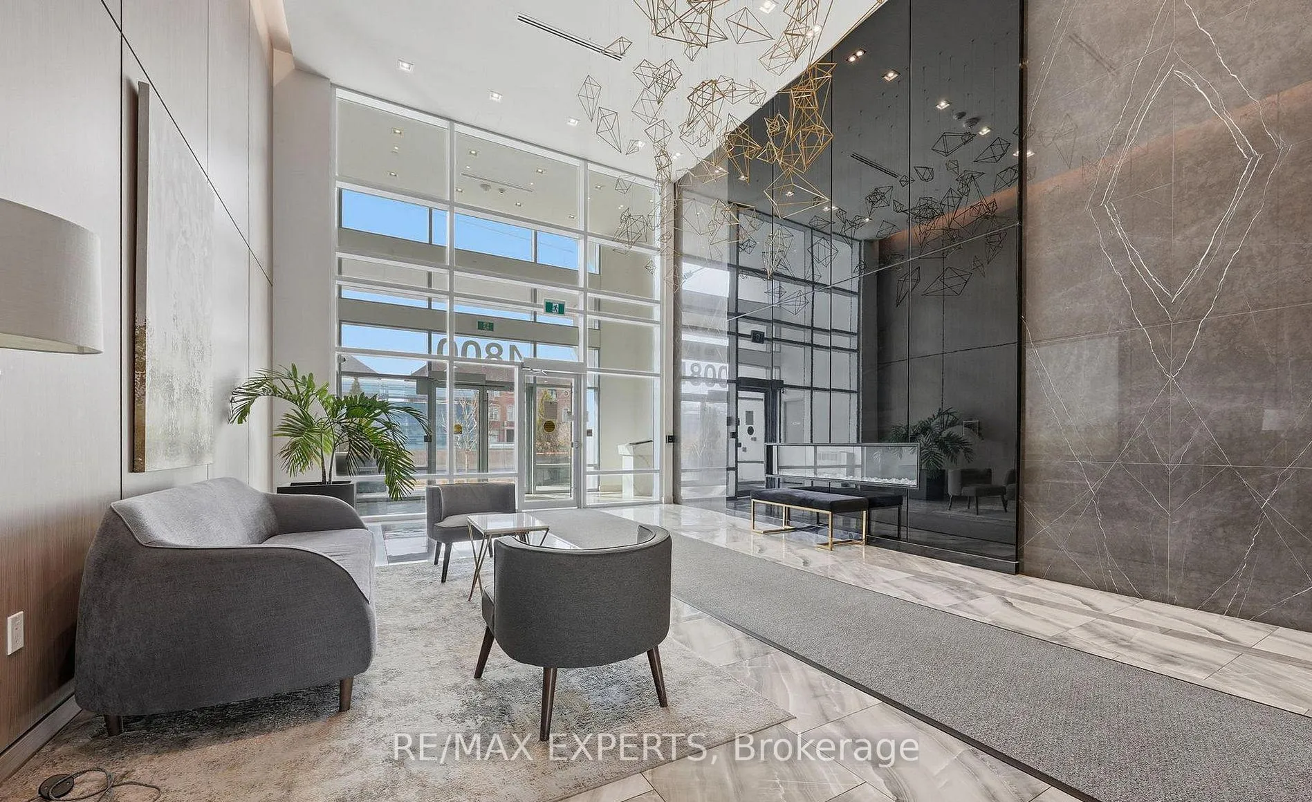 Photo 3 of Unit 719, 4800 7 Highway, Vaughan, East Woodbridge — HOMEH