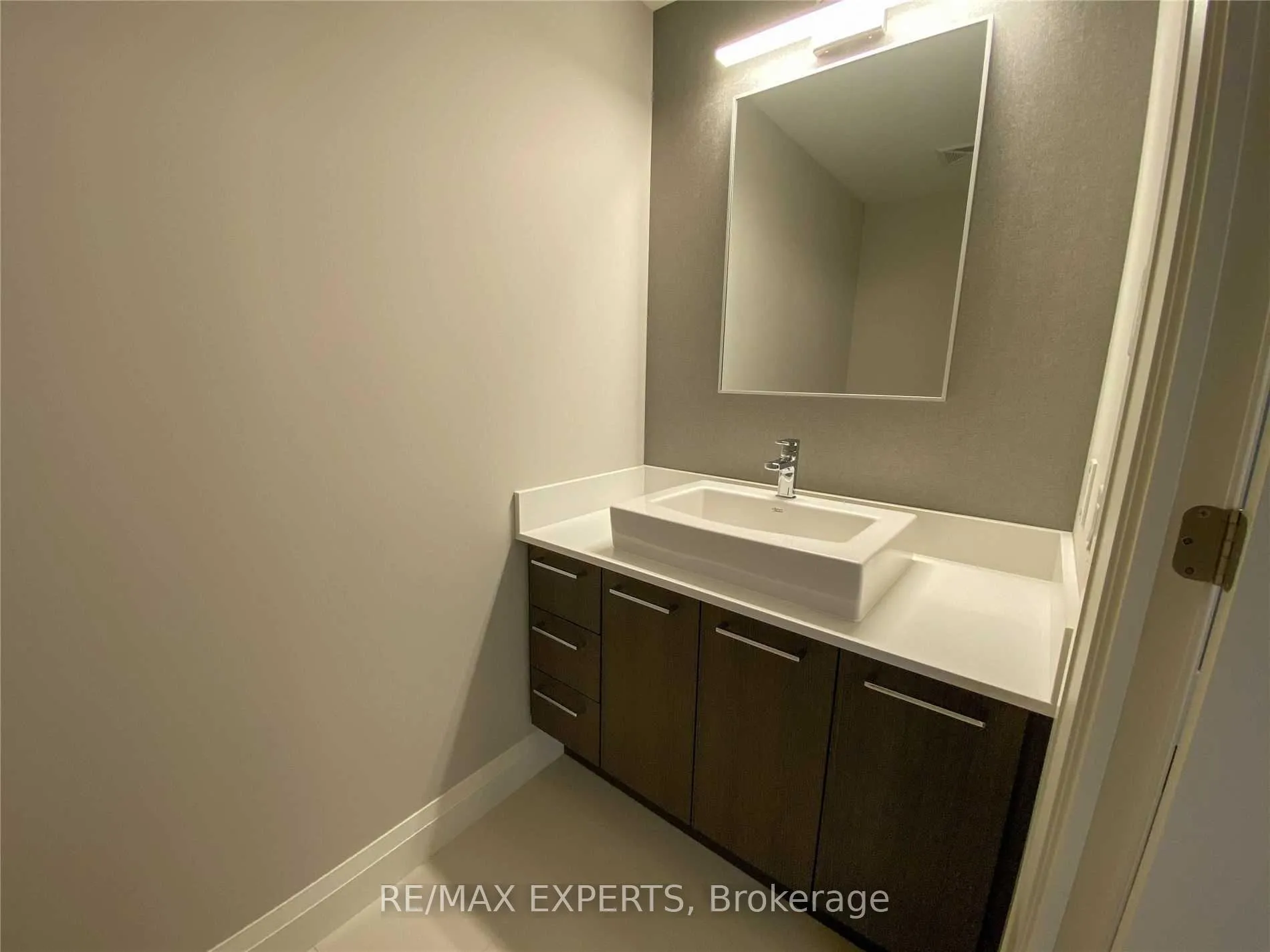 Photo 11 of Unit 719, 4800 7 Highway, Vaughan, East Woodbridge — HOMEH