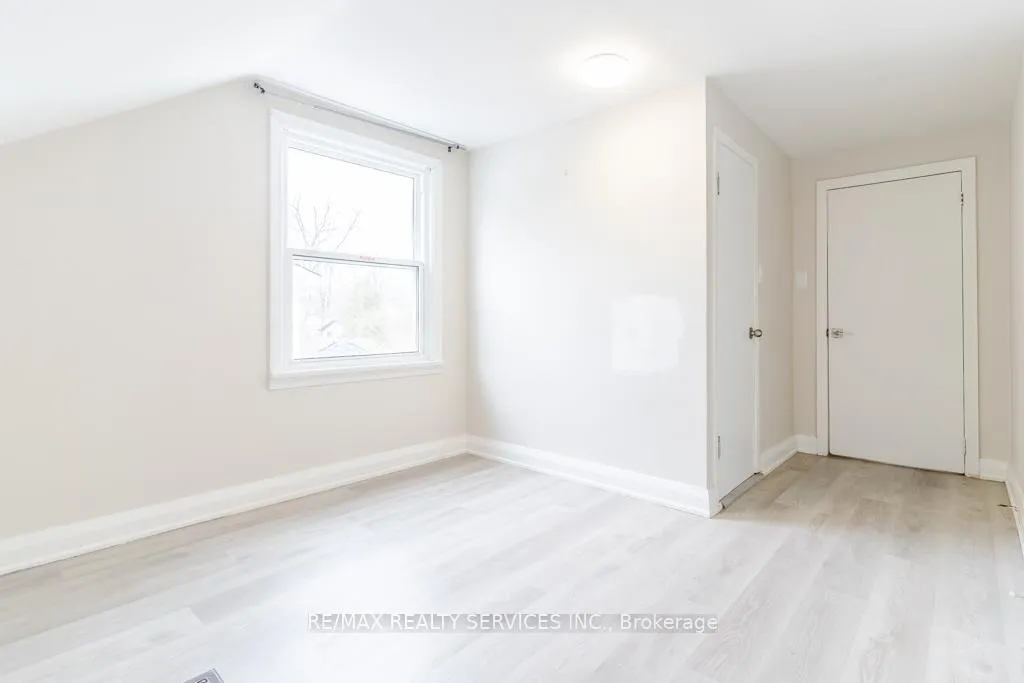 Photo 21 of 73 Drury Lane, Barrie, Wellington — HOMEH