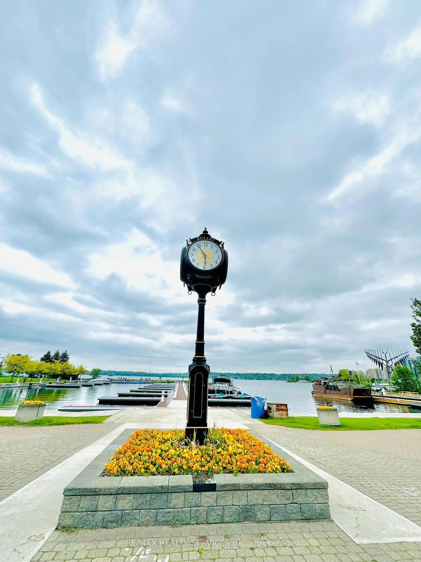 Photo 31 of 73 Drury Lane, Barrie, Wellington — HOMEH