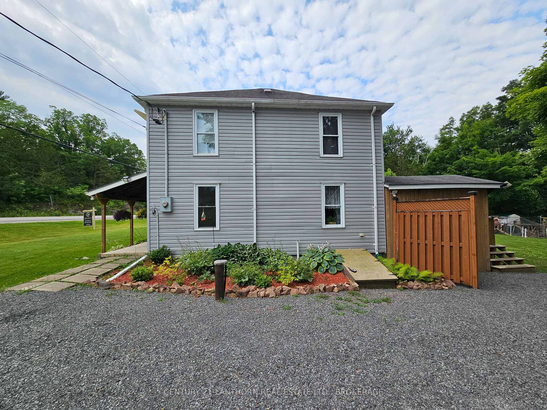 Photo 3 of 7993 Perth Road, Frontenac, Frontenac South — HOMEH