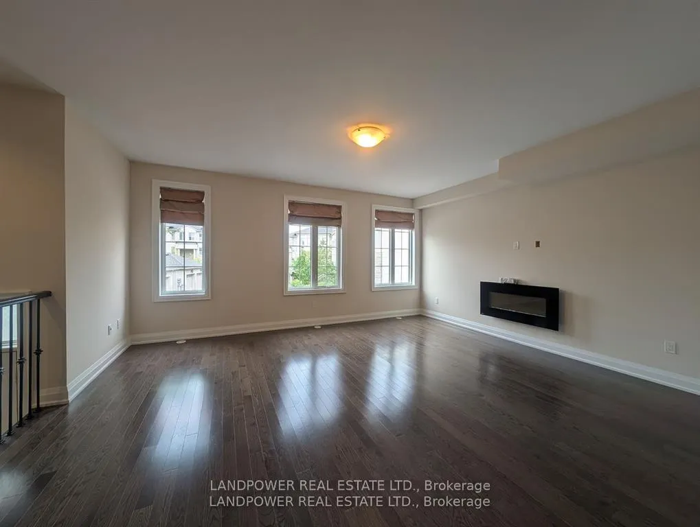Photo 6 of 28 Plowman Lane, Richmond Hill, Rouge Woods — HOMEH
