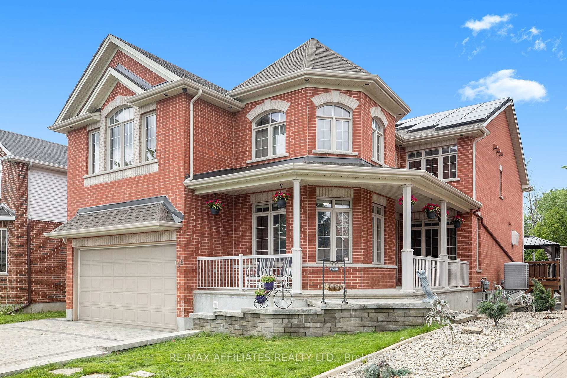 Photo 1 of 58 Grenwich Circle, Ottawa, Central Park — HOMEH
