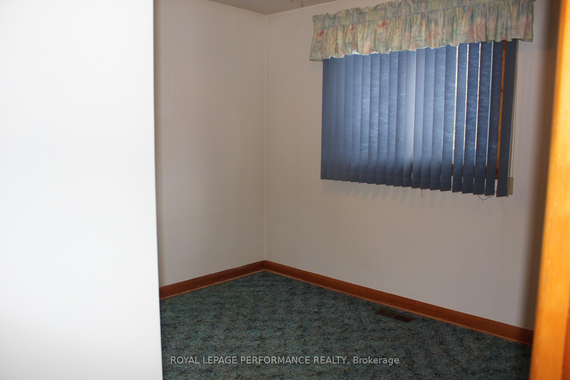 Photo 20 of 335 Fourteenth Street W, Cornwall — HOMEH