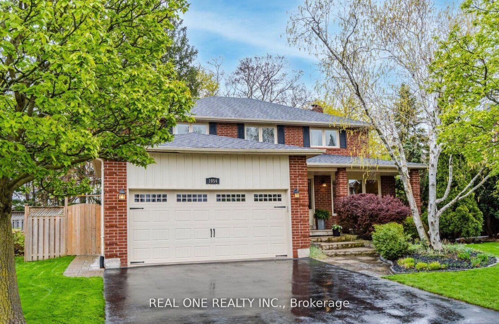 Front of 1054 Montrose Abbey Drive