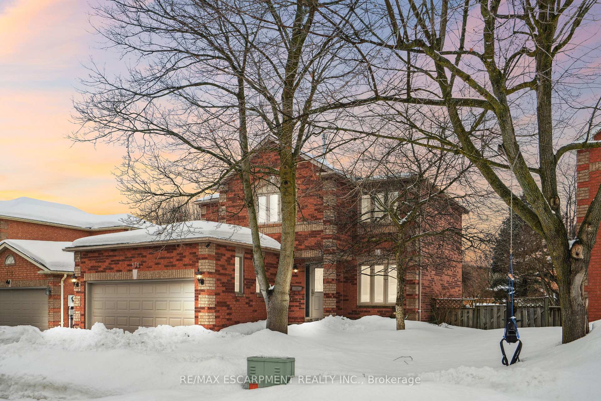Photo 5 of 171 Mill Street W, Halton Hills, Acton — HOMEH