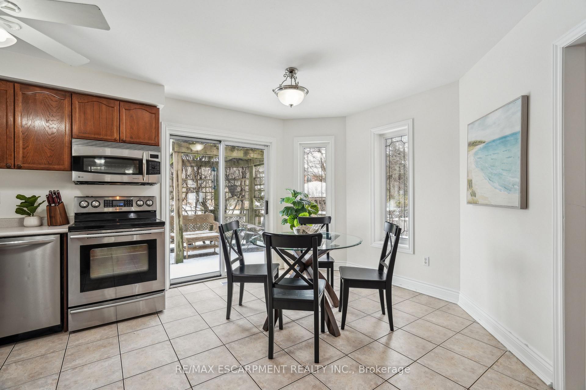 Photo 10 of 171 Mill Street W, Halton Hills, Acton — HOMEH