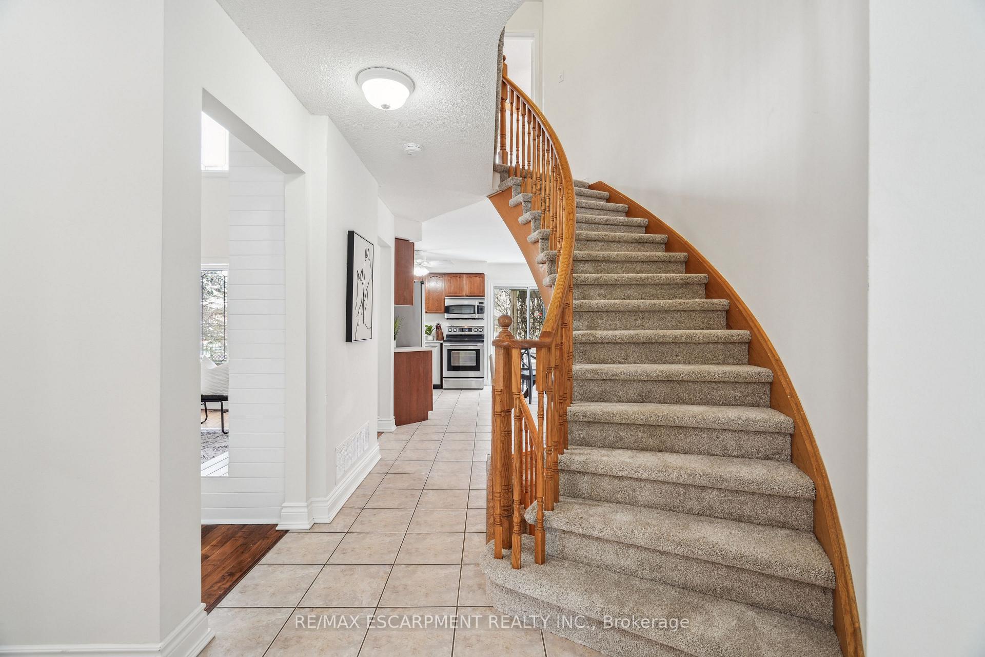 Photo 16 of 171 Mill Street W, Halton Hills, Acton — HOMEH