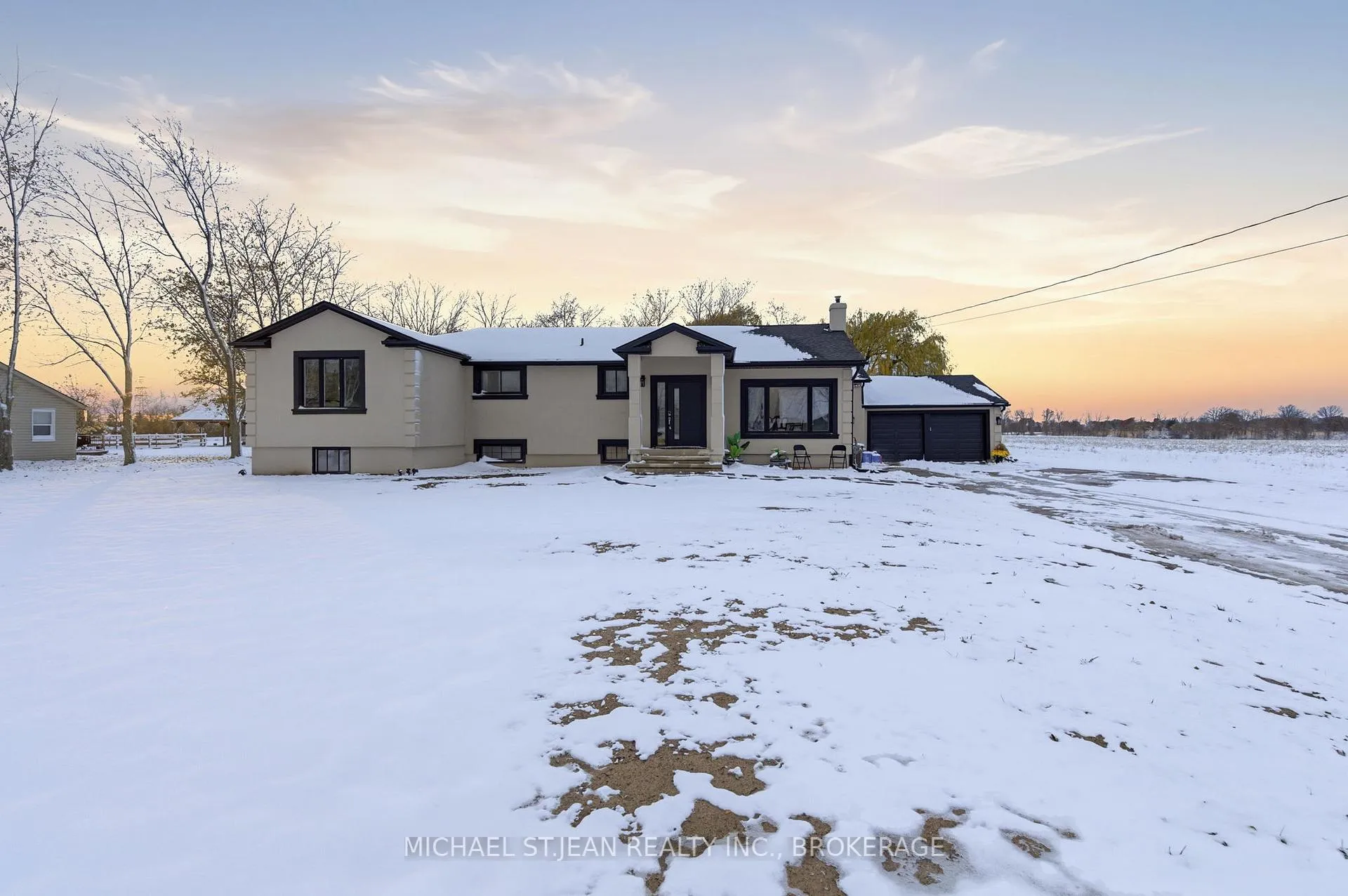 Photo 1 of 1576 Woodburn Road, Hamilton, Rural Glanbrook — HOMEH