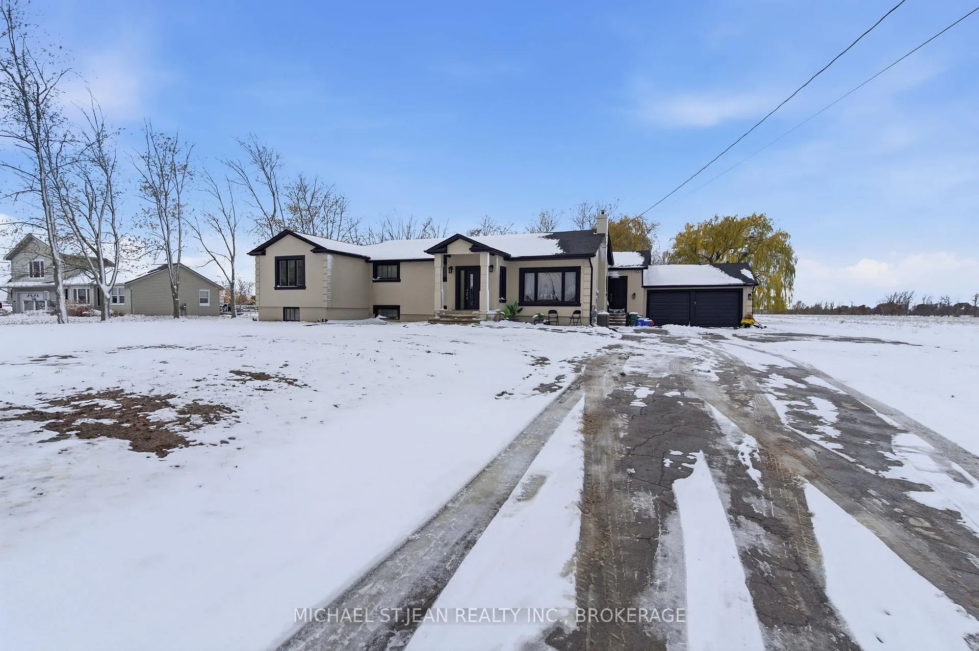 Photo 2 of 1576 Woodburn Road, Hamilton, Rural Glanbrook — HOMEH