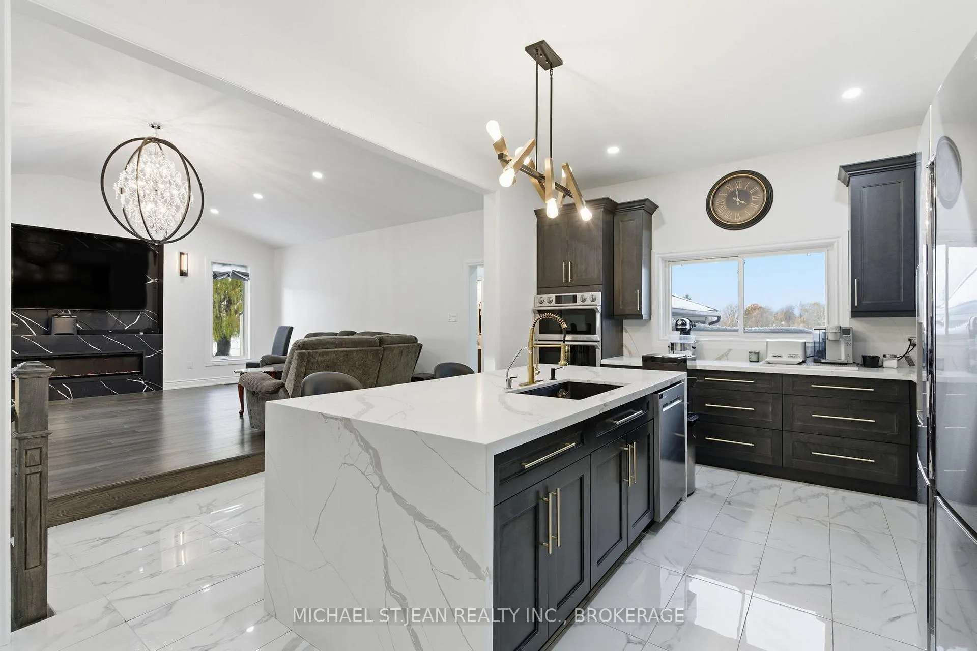 Photo 7 of 1576 Woodburn Road, Hamilton, Rural Glanbrook — HOMEH